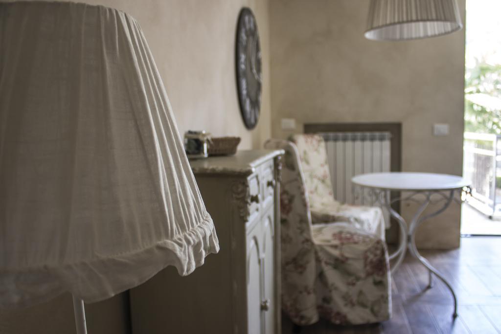 Le Dolcezze Bed & Breakfast Crone Bilik gambar